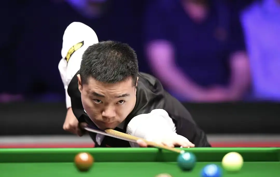 许多参赛者 许多参赛者