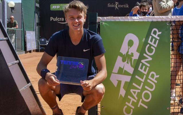 次成为关注 次成为关注